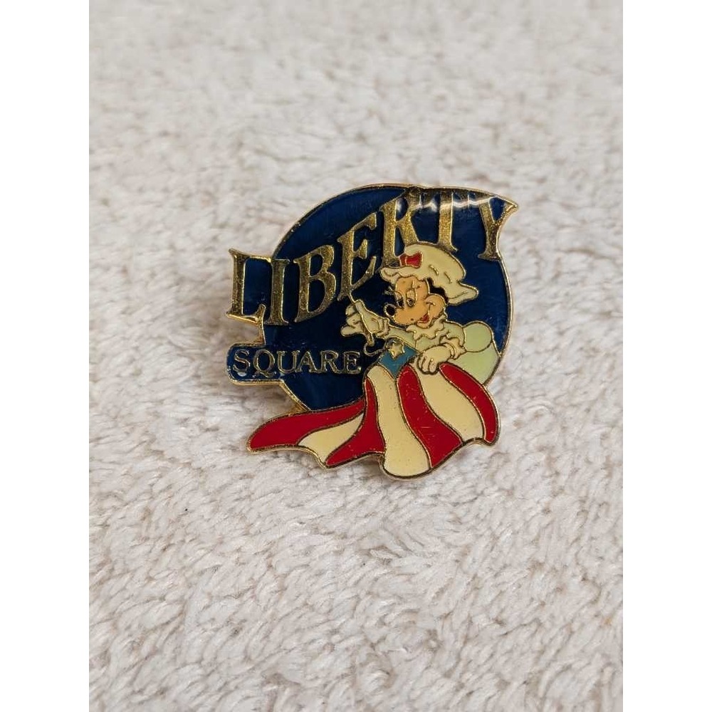 Vintage Disney Minnie Mouse Liberty Square Enamel Pin Collectible